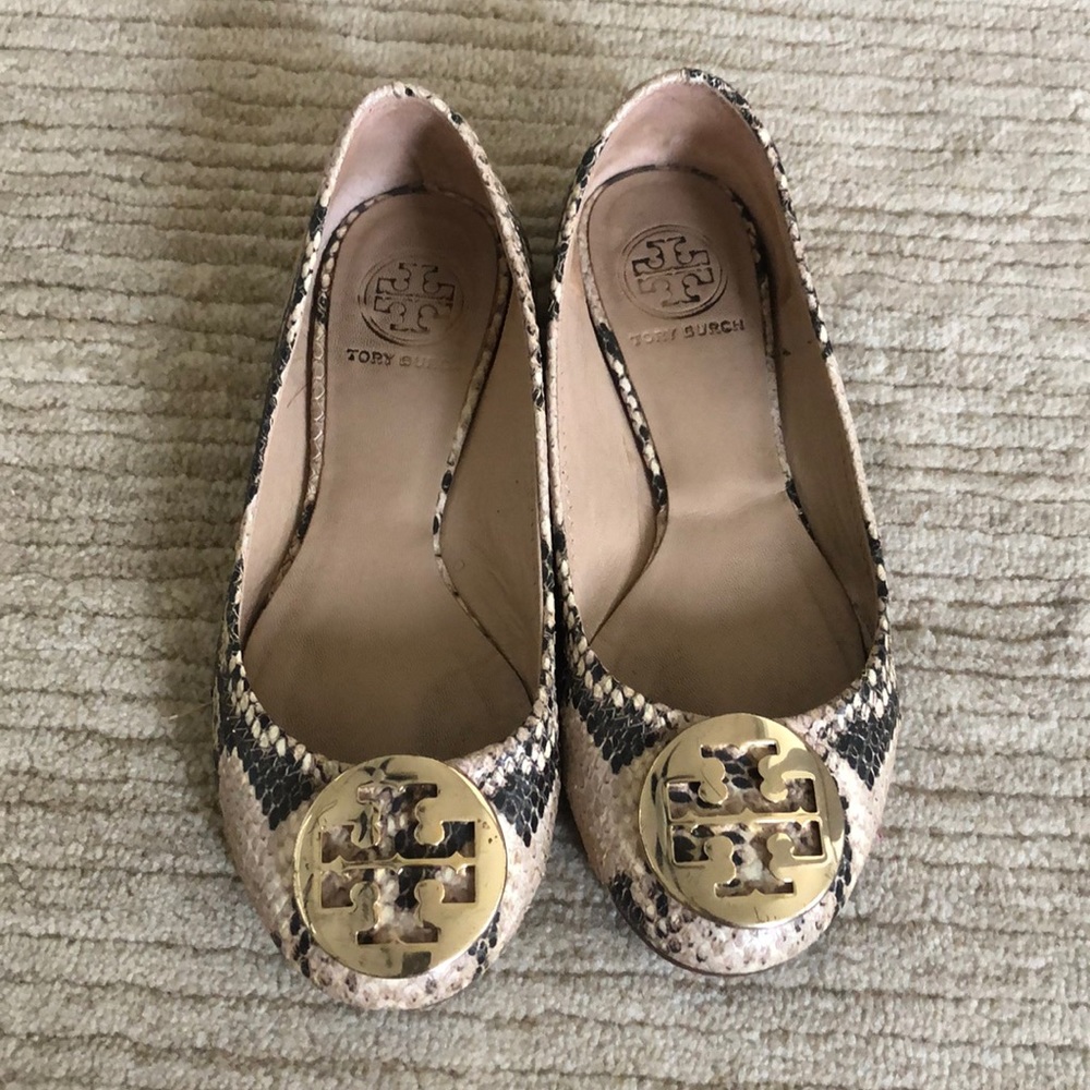 Tory Burch animal print gold flat sandals